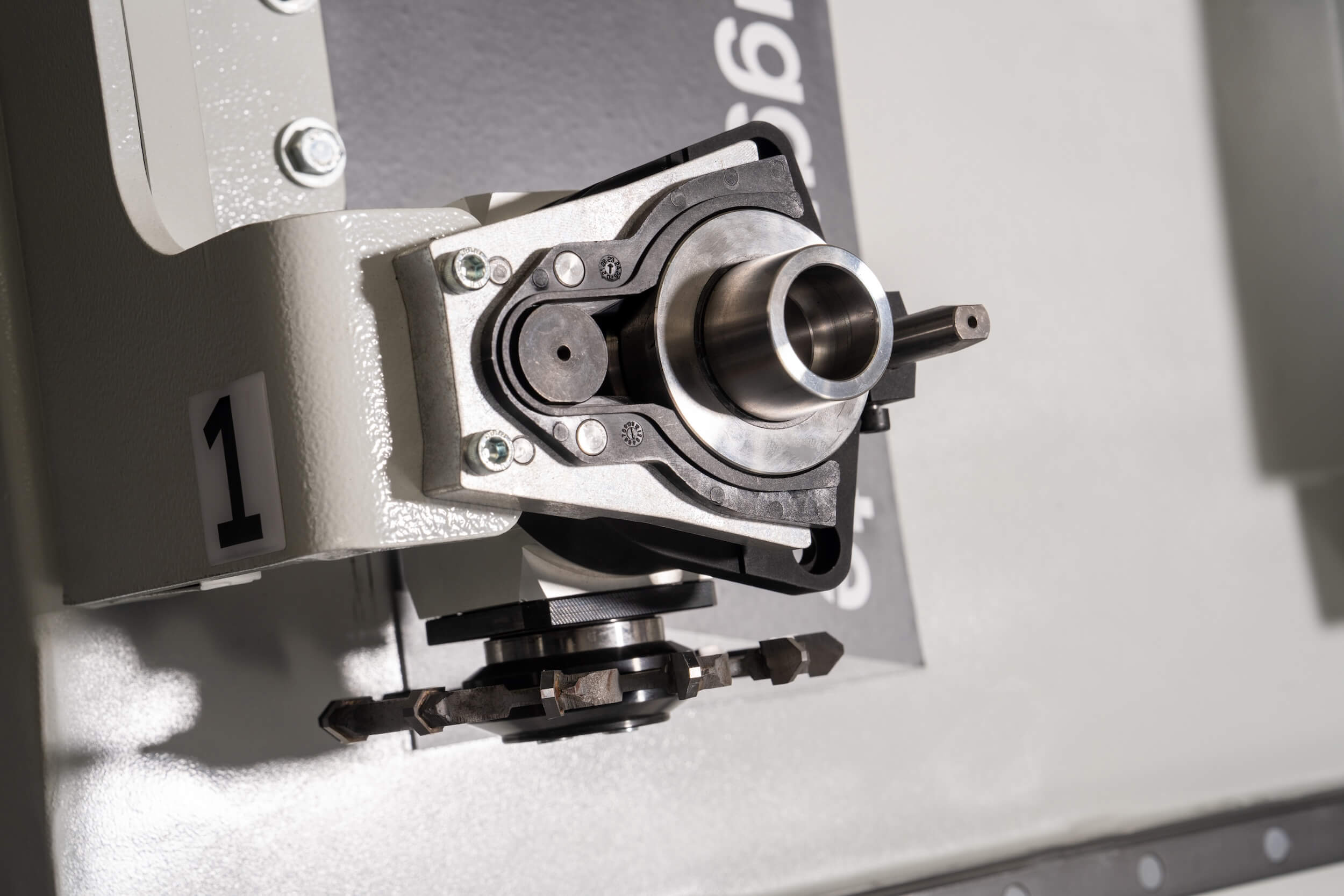 Aggregato + Asse C Centro Lavoro CNC Verticale MAKK ALUTECH