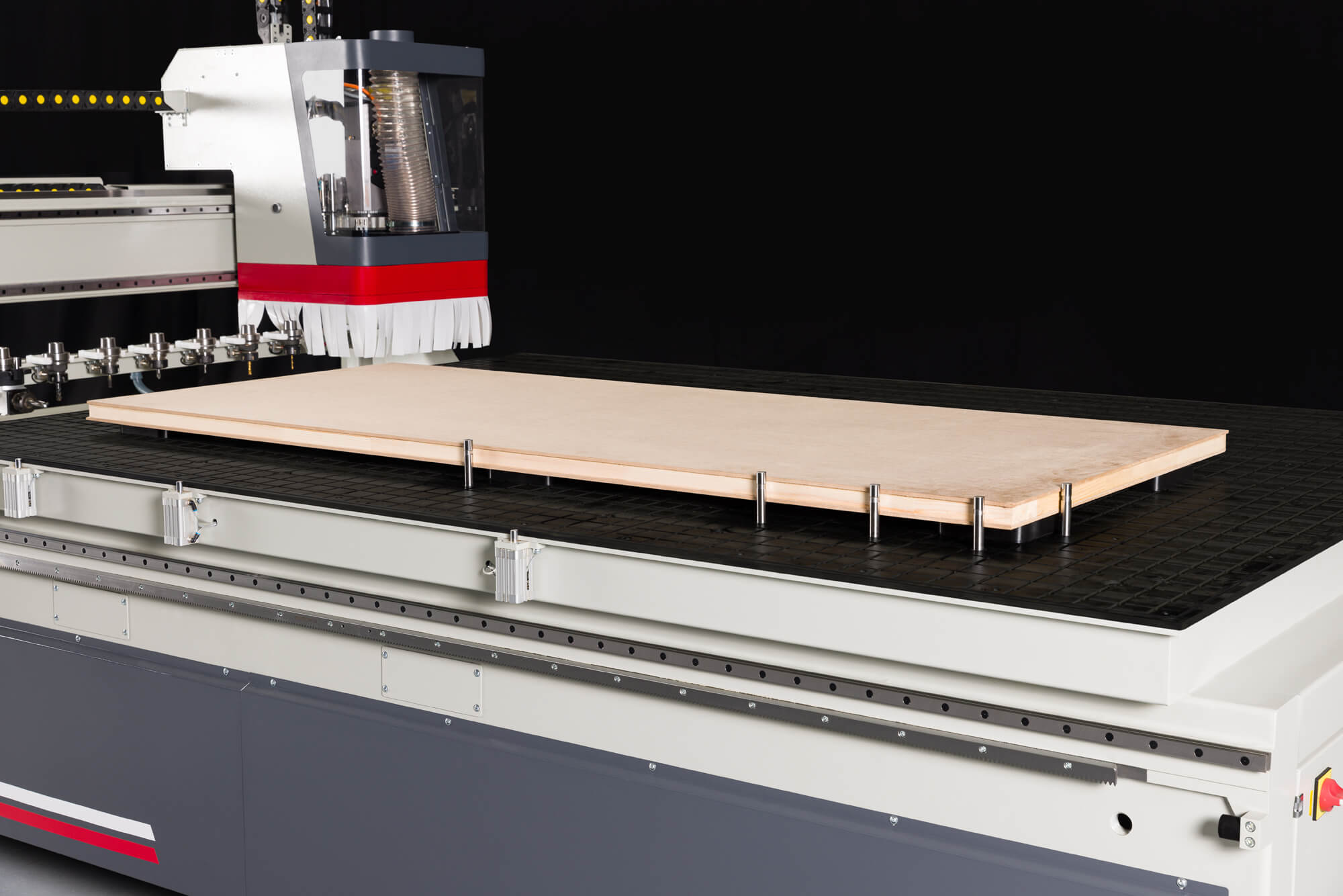 Centro Lavoro CNC MAKK ORKA - Esmpio lavorazione su pannello Centro di Lavoro CNC Orizzontale MAKK ORKA