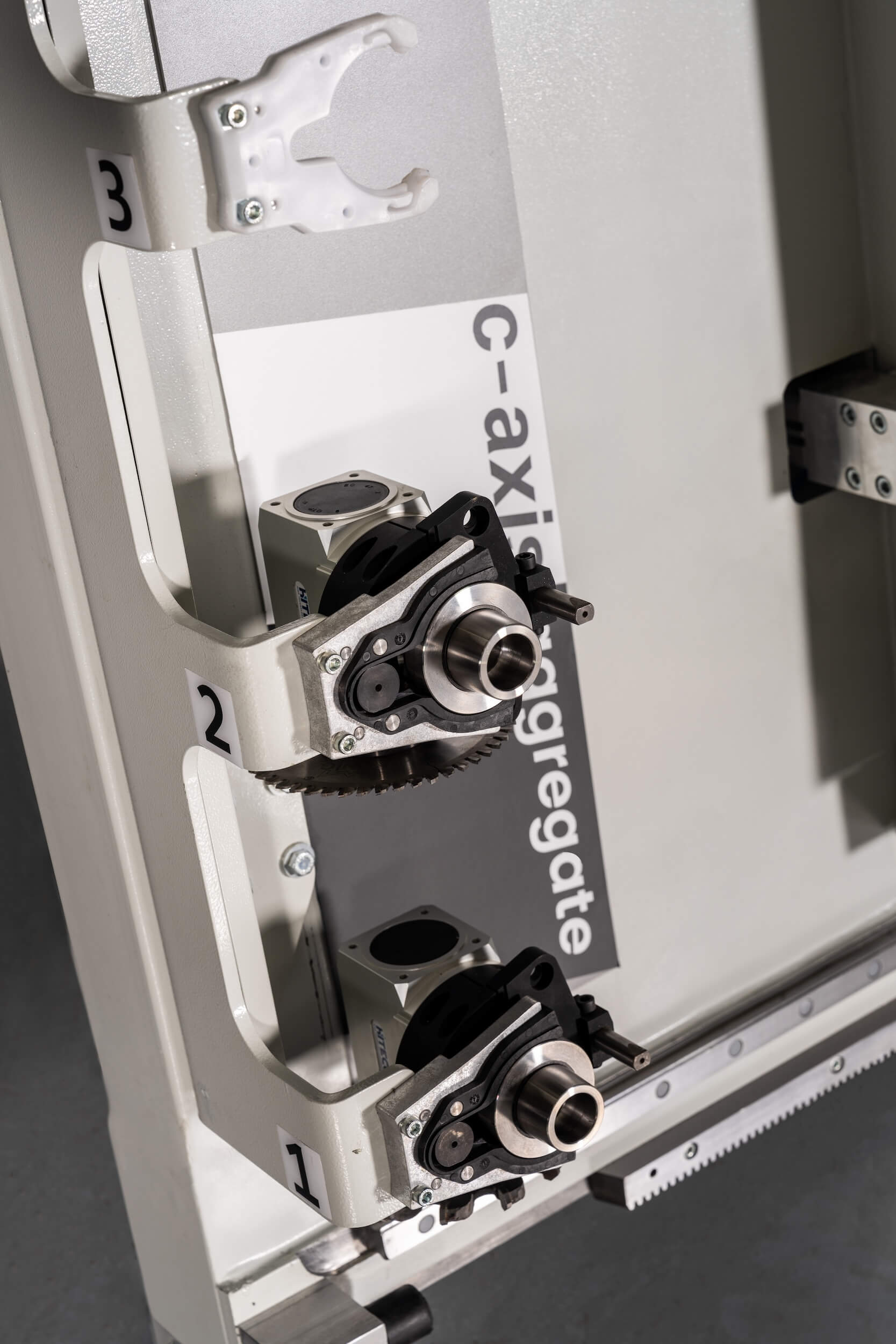 Magazzino utensili Centro Lavoro CNC Verticale MAKK ALUTECH Magazzino utensili Centro Lavoro CNC Verticale MAKK ALUTECH